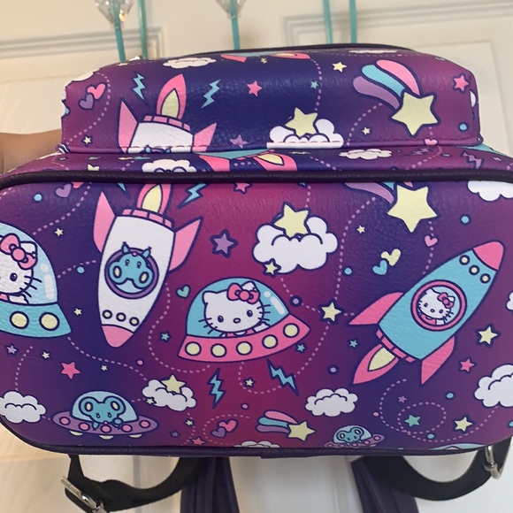 Hello kitty loungefly mini backpack - Picture 7 of 7